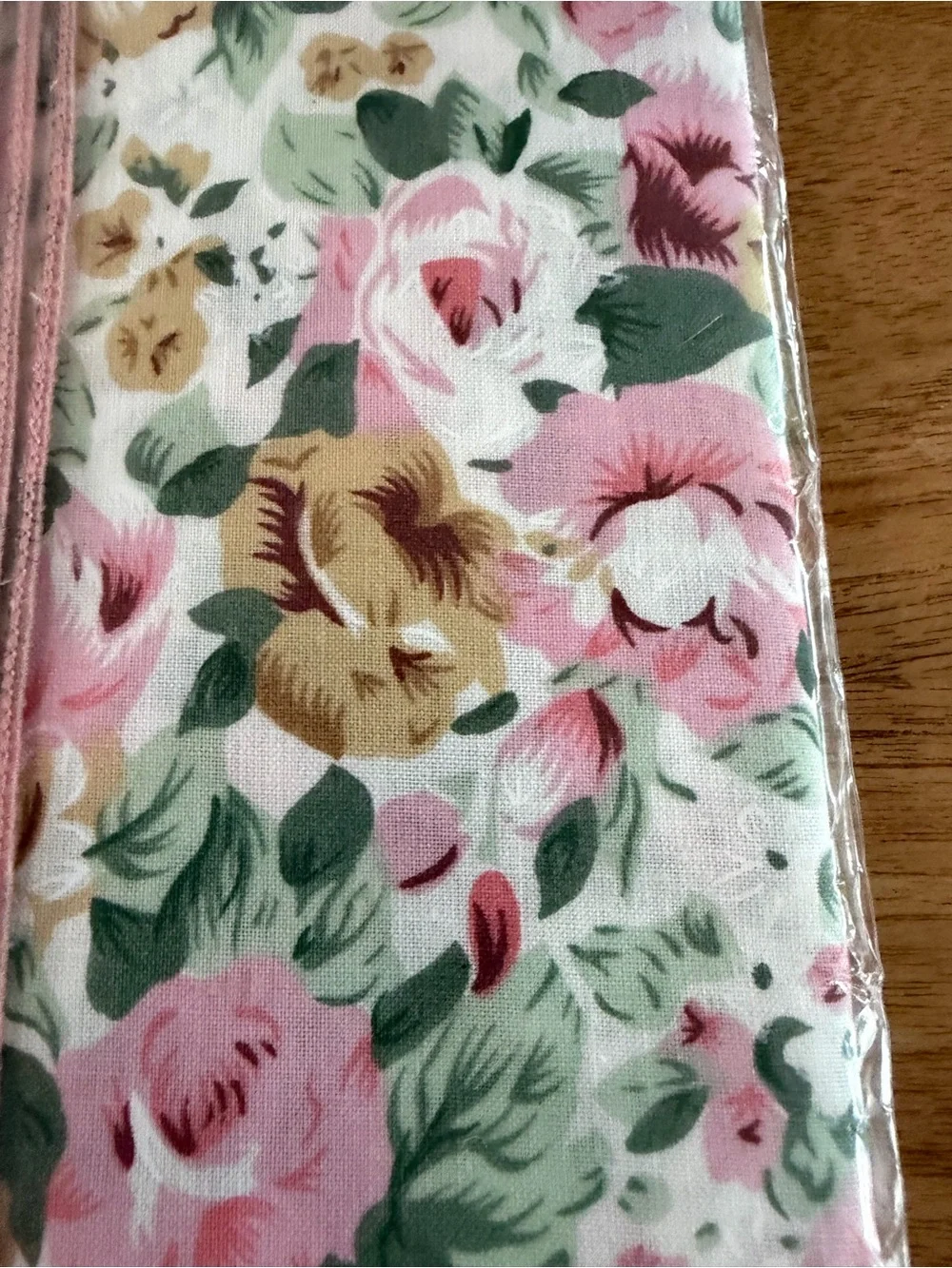 NIP Decorative Floral Square Table Topper